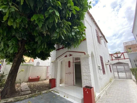 Casa de Rua, Barra