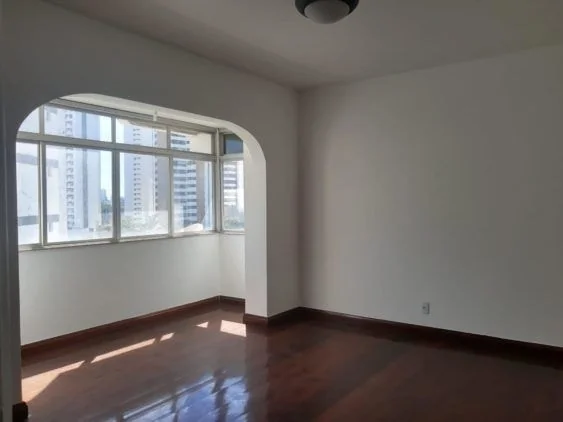 Apartamento, Candeal