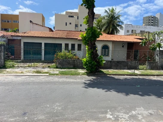 Casa de Rua, Costa Azul