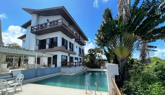 Casa de Condomínio, Candeal