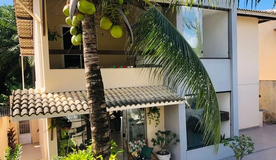 Casa de Condomínio, Portão