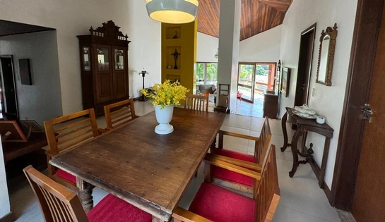 Casa de Condomínio, Candeal