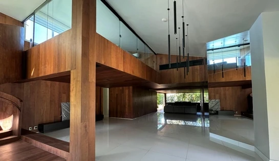 Casa de Condomínio, Portão
