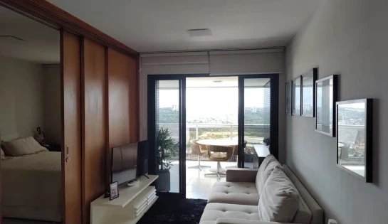 Apartamento, Caminho das Árvores