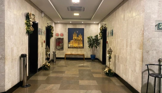 Sala, Comercio