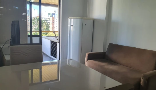 Apartamento, Caminho das Árvores