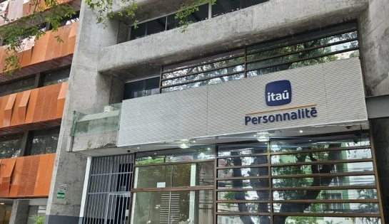 Sala, Vitória