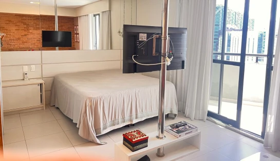 Apartamento, Caminho das Árvores