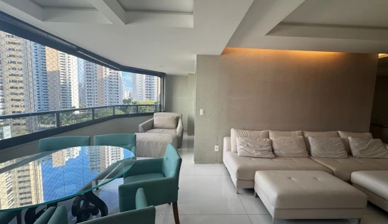 Apartamento, Candeal